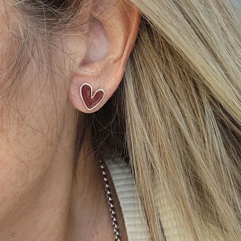 BURGUNDY HEART STUD EARRINGS - Picture 6 of 7